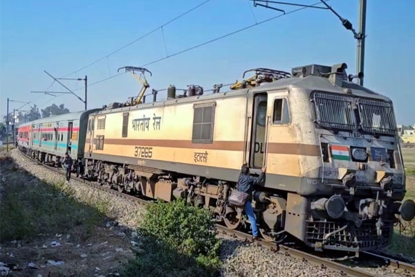 Vande Bharat, express trains, passenger facilities,