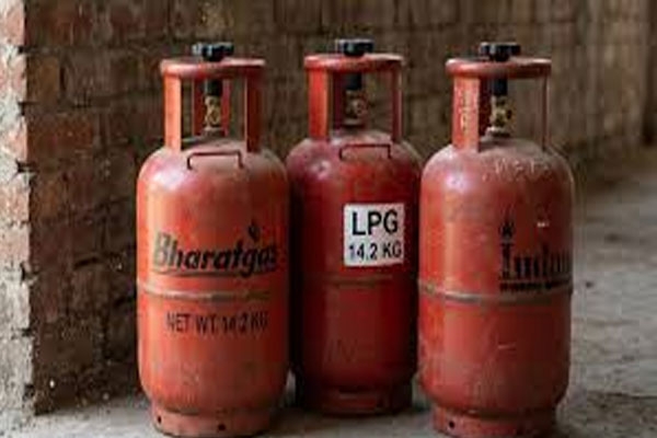 Sakri Taluka LPG boycott
