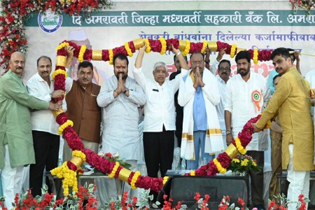 शासन शेतकर्‍यांच्या कायम पाठीशी