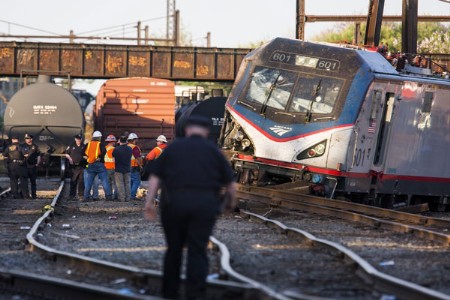 अमेरिकेत मालगाडीच्या धडकेत पाच ठार