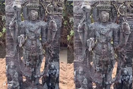 तेलंगणात सापडली १२ व्या शतकातील भगवान विष्णूची मूर्ती