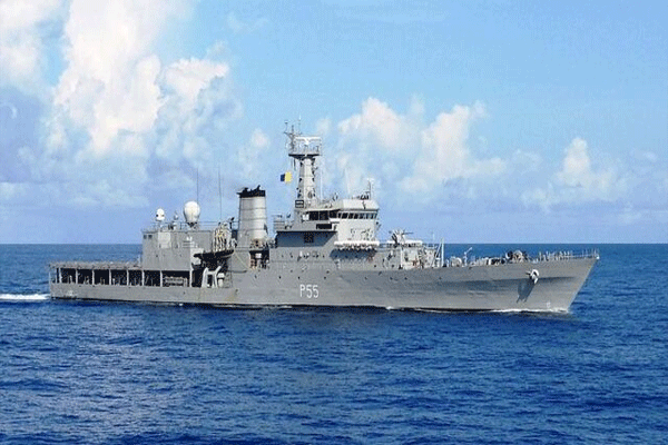 indian-warship-deployed-in-gulf-of-oman