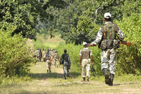 dantewada-naxal-killed-in-encounter