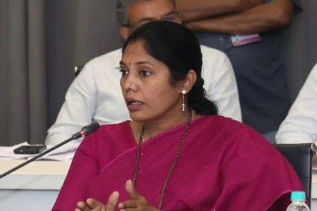 दुर्लक्ष करणाऱ्यांवर कडक कारवाई