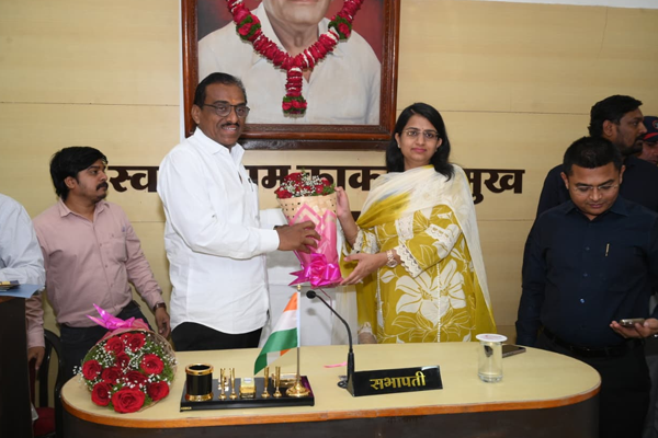 सभापतीपदी अविनाश मार्डीकर 