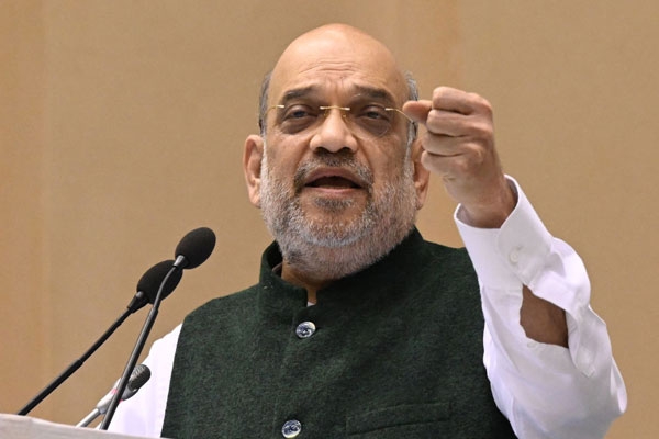 Mumbai Police, Crime Branch, Amit Shah, personal secretary fraud