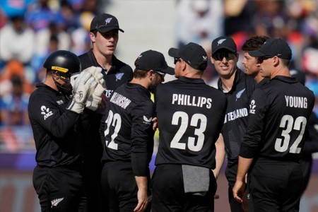 पाकिस्तान-श्रीलंकेनंतर आता न्यूझीलंडही दुर्दैवी यादीत