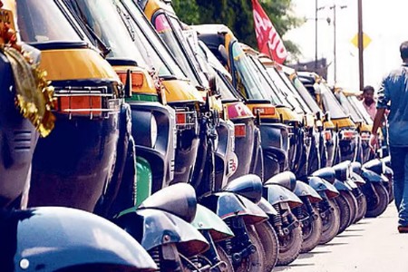 राज्यात नवीन ऑटो रिक्षा परवाने स्थगित!