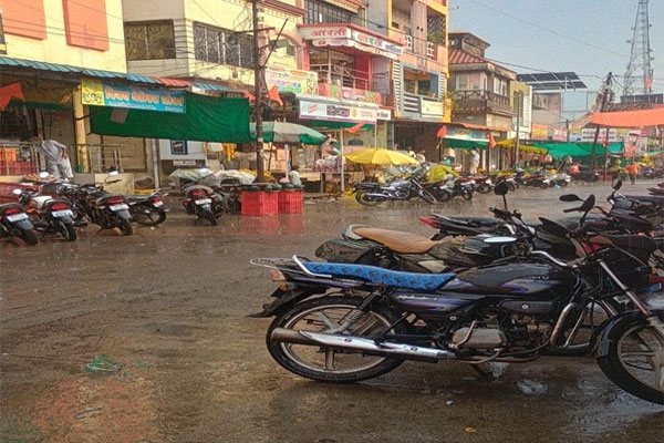  unseasonal rain Malegaon