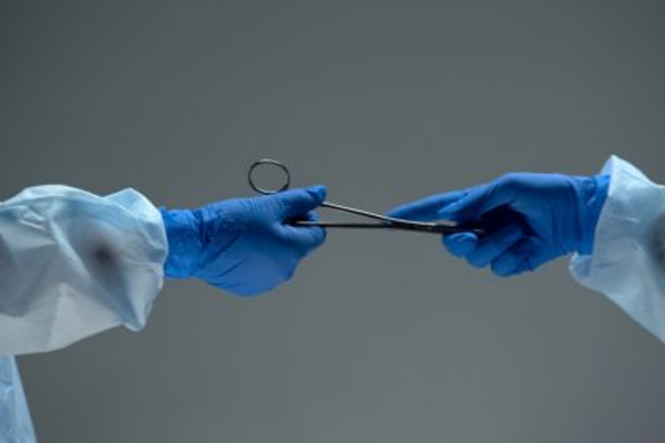 डॉक्टर, तुम्ही पुन्हा पुन्हा...!