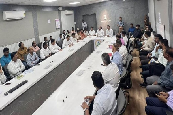 Raju Shetti mango protest warning, Hapus mango adulteration Pune,