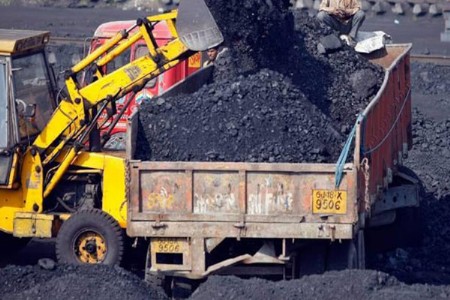 वणी नॉर्थ एरियात कोळसा वाहतूक नियमांनुसार करा