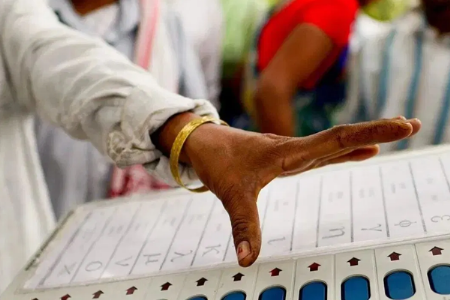 अविरोध निवडणुकीचा अन्वयार्थ