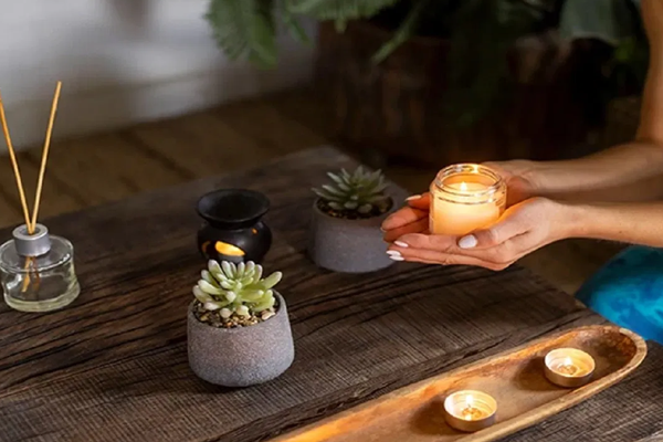 घरातून काढा या ४ गोष्टी आणि नकारात्मक 