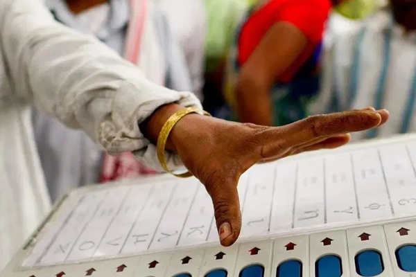 अविरोध निवडणुकीचा अन्वयार्थ