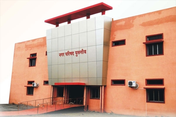 Pulgaon municipal council controversy,