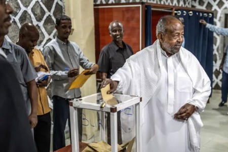 सलग सहाव्यांदा जिबूतीच्या अध्यक्षपदी निवड