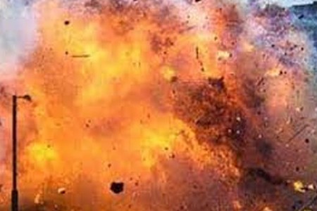 बेगुसरायमध्ये स्फोट; एसटीएफसह आठ पोलीस जखमी