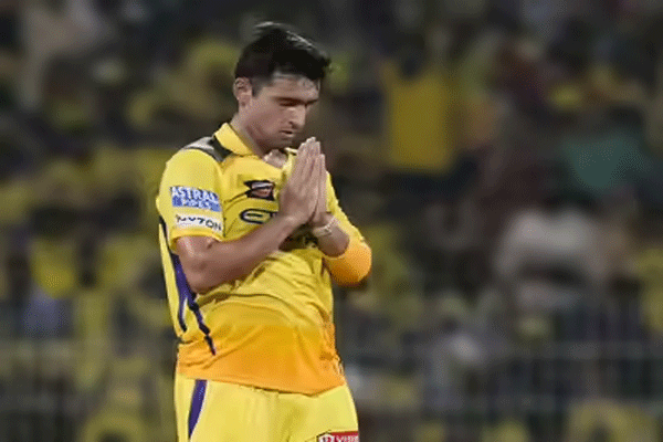 अंशुल कंबोजची कमाल; 3 विकेट्स घेत ‘पर्पल कॅप’च्या शर्यतीत जोरदार एन्ट्री!