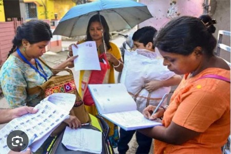 परीक्षा काळात शिक्षकांवर मतदारयाद्यांचा भार