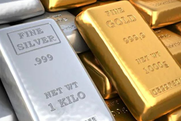 सोने आणि चांदीच्या दरात घसरण