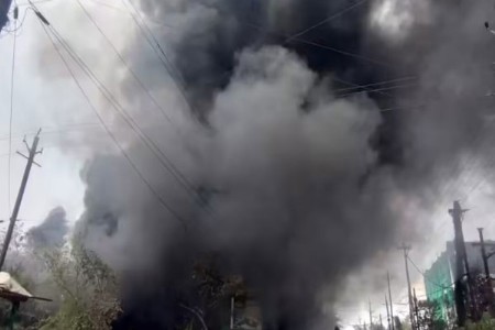 इंदूरमधील औद्योगिक परिसरात स्फोट, चार ठार