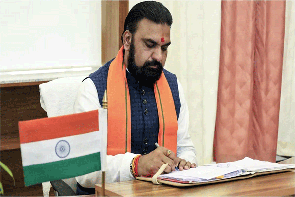 सम्राट चौधरी ऍक्शन मोडमध्ये; अधिकाऱ्यांना कडक निर्देश जारी