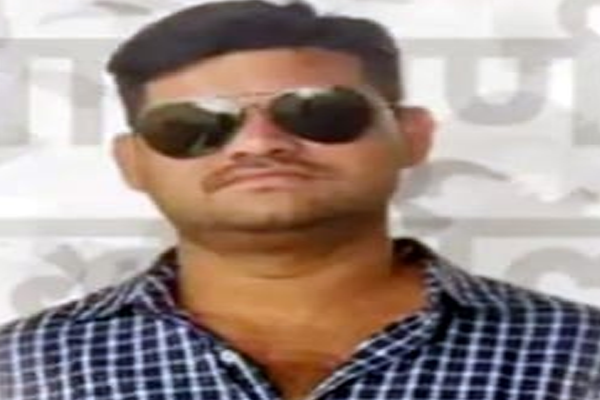 वाद सोडवायला गेलेल्या व्यक्तीची हत्या वाद सोडवायला गेलेल्या व्यक्तीची हत्या