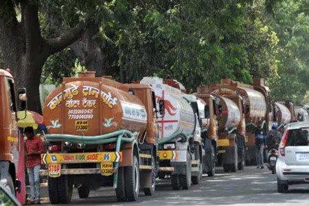 टँकर व्यावसायिकांचा संप