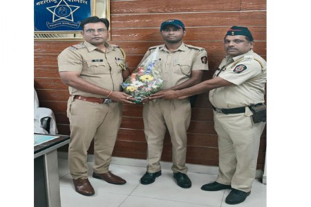 ‘त्या’ मायलेकींसाठी पाेलिस ठरले ‘देवदूत’