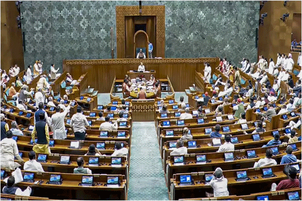 मोठी बातमी! लोकसभेत महिला आरक्षण विधेयक फेटाळले