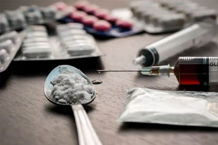 अंमली पदार्थांचे वाढते जाळे