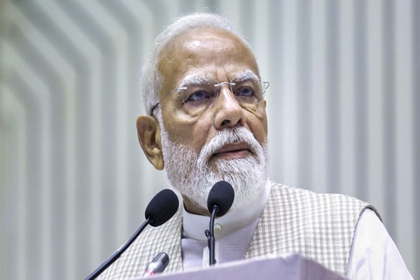 Narendra Modi, Trinamool Congress, Mamata Banerjee