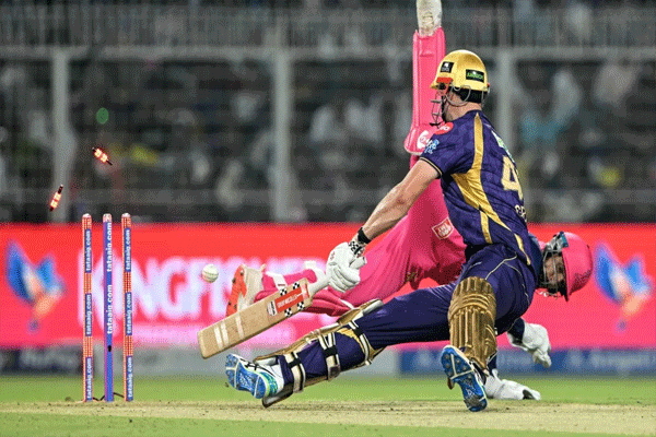 ध्रुव जुरेलच्या स्टंपिंगने करून दिली सर्वांना धोनीची आठवण! VIDEO