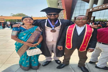ऑटोचालकाच्या मुलाचे एमबीबीएस स्वप्न पूर्ण