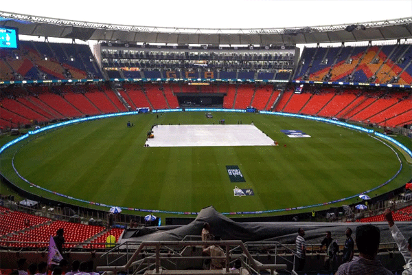 अहमदाबादमध्ये धावांचा पाऊस पडेल की गोलंदाज घडवतील चमत्कार?