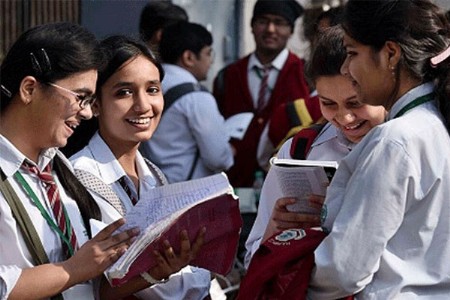 आज ठरणार भविष्य.. यूपी बोर्ड १०वी-१२वी निकालाची उत्कंठा शिगेला