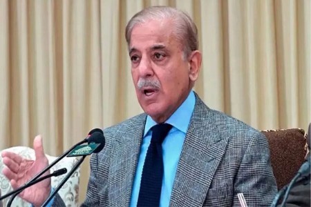 देशात मोठा हल्ला.. थेट तेलाची रिफायनरीच उडवली