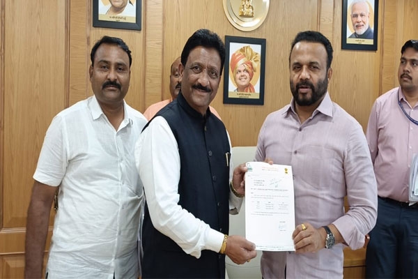 Rajesh Bakane, Jaykumar Gore, Wardha news,