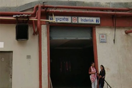 महिलांच्या स्वच्छतागृहात पुरुषाचा मृतदेह लटकलेला