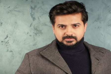 पुष्कर जोगला 'ह्युमन कोकेन'मधील प्रख्यात अभिनयासाठी पुरस्कार