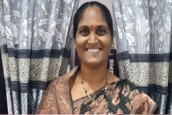 उष्णतेचा कहर! पुण्यात महिलेचा मृत्यू, धुळ्यात २०० कोंबड्यांचा बळी