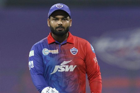 पंतच्या निर्णयांवर वाद; लखनौ संघाचा पराभव चर्चेत