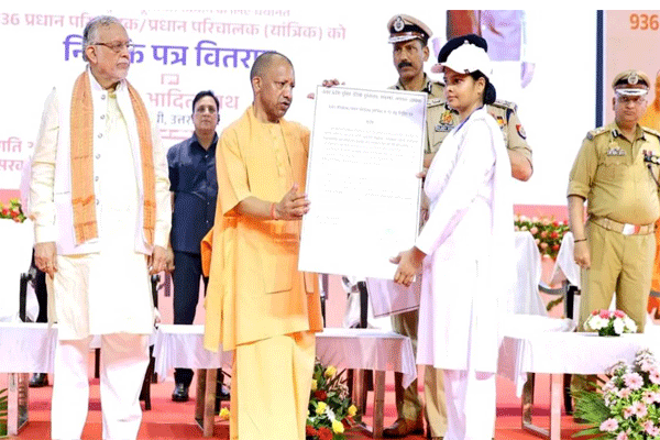 'यावर्षी केली जाईल पोलिसात एक लाख भरती...'