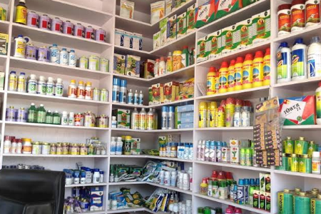 तीन कृषी सेवा केंद्रांचे परवाने निलंबित;पाच केंद्रांना ताकीद