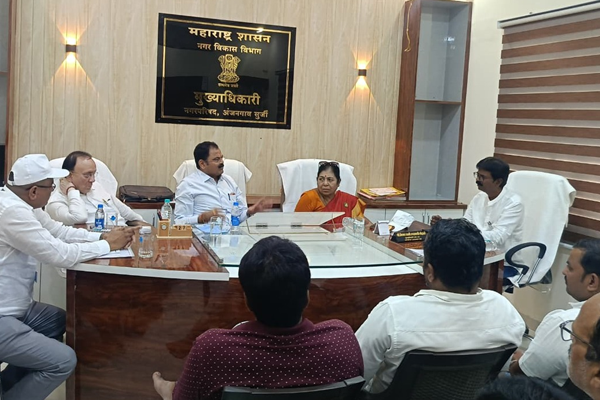 अंदाज समिती पोहोचली अंजनगाव पालिकेत