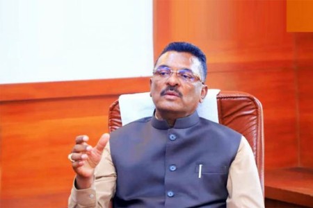 मराठी भाषेचे ज्ञान अनिवार्य