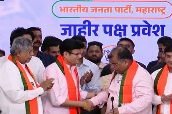 Ghatge joins BJP