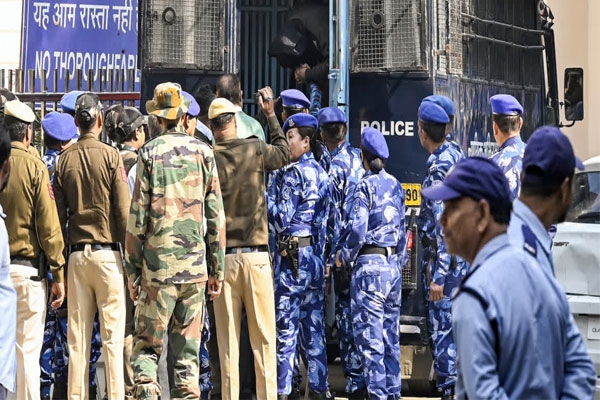 दिल्ली स्फोटातील आरोपींना न्यायालयीन कोठडी