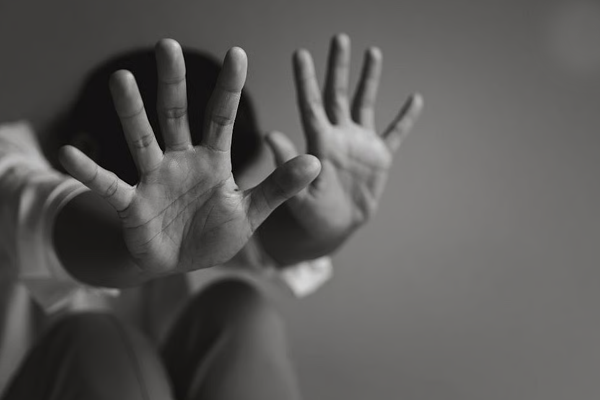 धक्कादायक! गुंगीचे औषध देऊन 